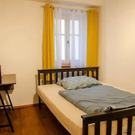 Roomerie Im Zentrum Apartamento *